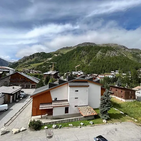 Appartement Moderne Avec Balcon, Wifi Et Cuisine équipée - Fr-1-694-168